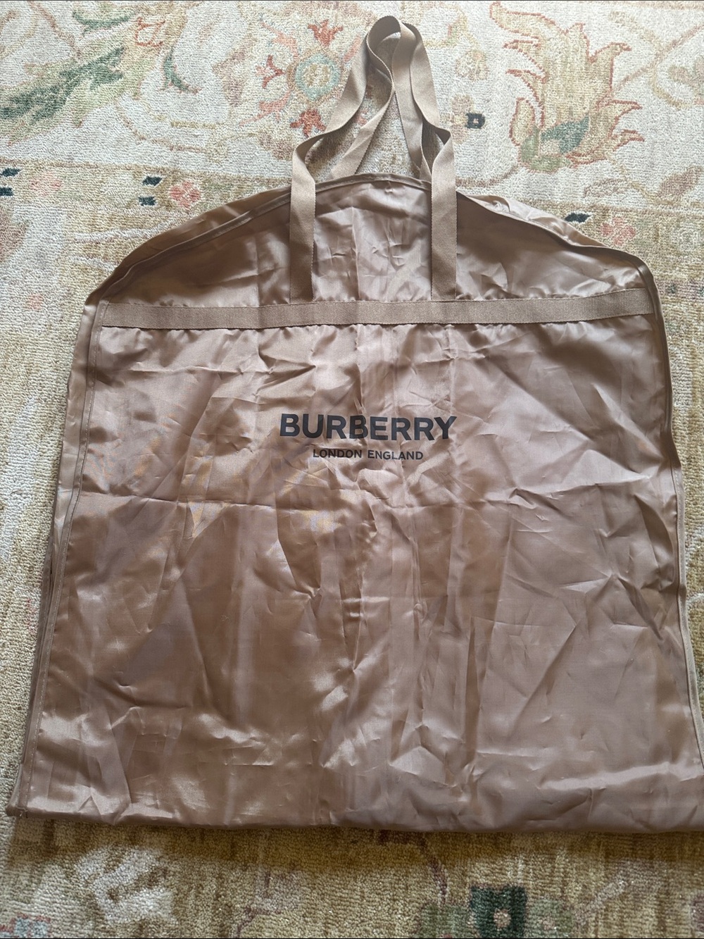 Burberry Tan/Brown Foldable Garment Cover - Picture 6 of 6